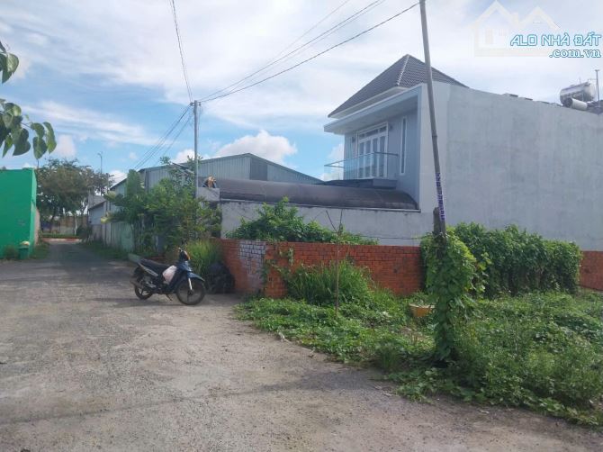 Cần bán lô đất đường nhánh Võ Thị Sáu tọa lạc tại Phường Long Tâm - TP Bà Rịa - 2