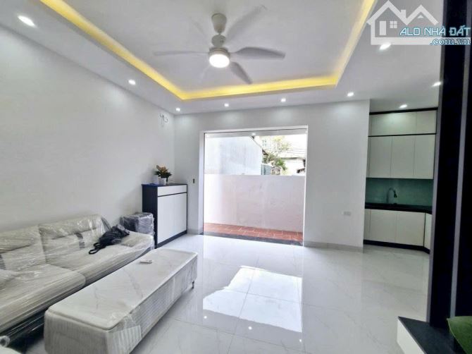NÉT ĐẸP NHÀ Ở TÂY MỖ LÔ GÓC Ô TÔ ĐỖ CỔNG FULL NỘI THẤT - 2