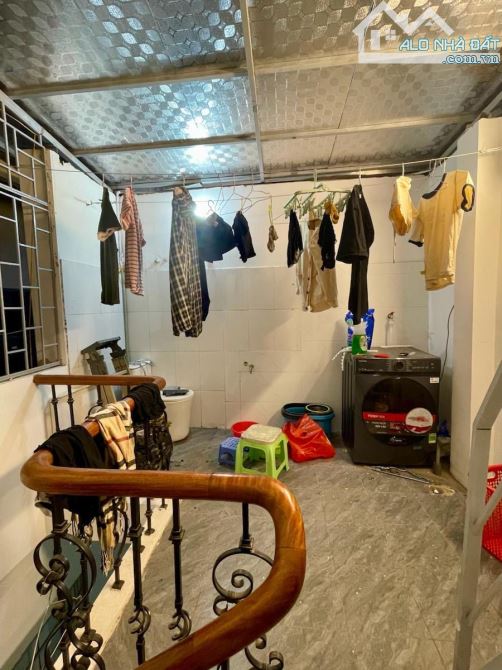 Tôn Thất Tùng bán nhà 4 Tầng Sổ Đỏ Riêng TT Đống Đa Giá Chỉ Nhỉnh 4 Tỷ - 2