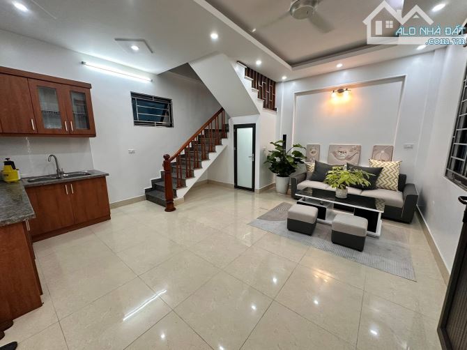 Bán nhà Xuân Đỉnh, 38m x 6 tầng, nội thất cao cấp, lô góc, ô tô đỗ cửa, gần công viên - 2