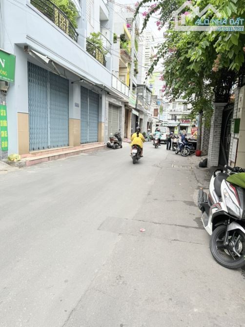 BÁN NHÀ LÝ THƯỜNG KIỆT CẠNH QUẬN 10 64m2 - 2 LẦU 4PN - CHỈ 10.3 TỶ. - 2