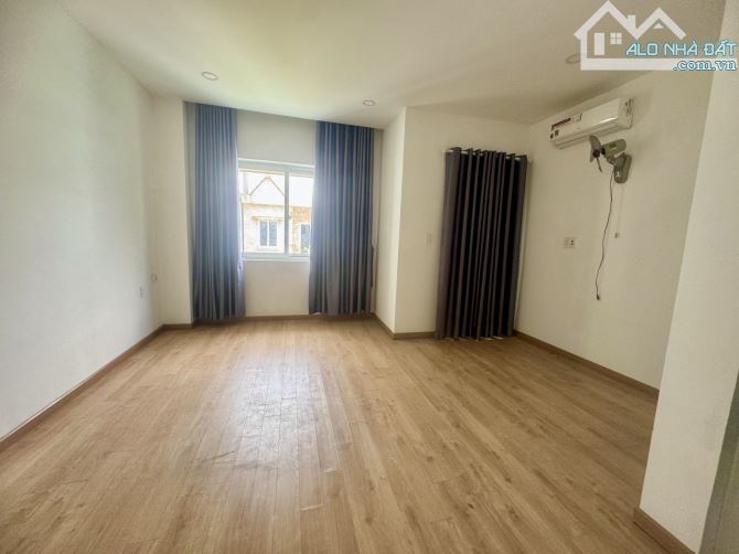 Chủ gấp bán căn nhà 3 tầng khu vực Trường Thọ, Thủ Đức, giá chỉ 4.2 tỷ còn tl - 2