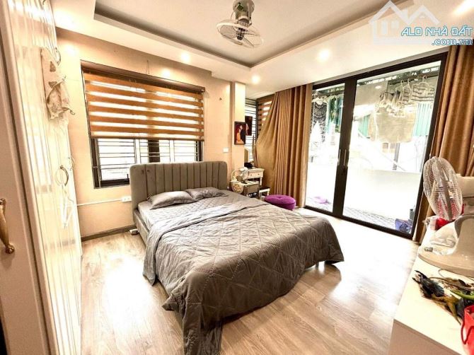 Hiếm Có - Phố Cổ - Ở Ngay - Đào Duy Từ - Hoàn Kiếm - Dt:30m2/5tầng/4,7mMT*16tỷ - 2