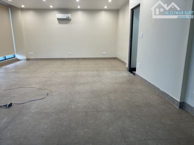 Bán toà nhà văn phòng mặt tiền Bình Thạnh_gần Hutech Ung Văn Khiêm_6x20m_7 tầng_HĐT 115tr - 2