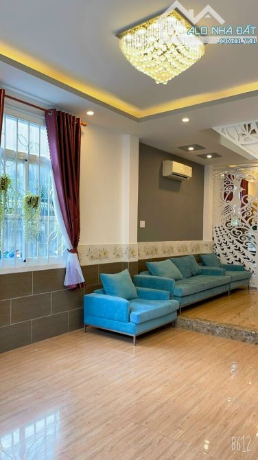 BÁN NHÀ 1 TRỆT 2 LẦU MỚI ĐẸP, CĂN GÓC HẺM Ô TÔ HUYỀN TRÂN CÔNG CHÚA - 3