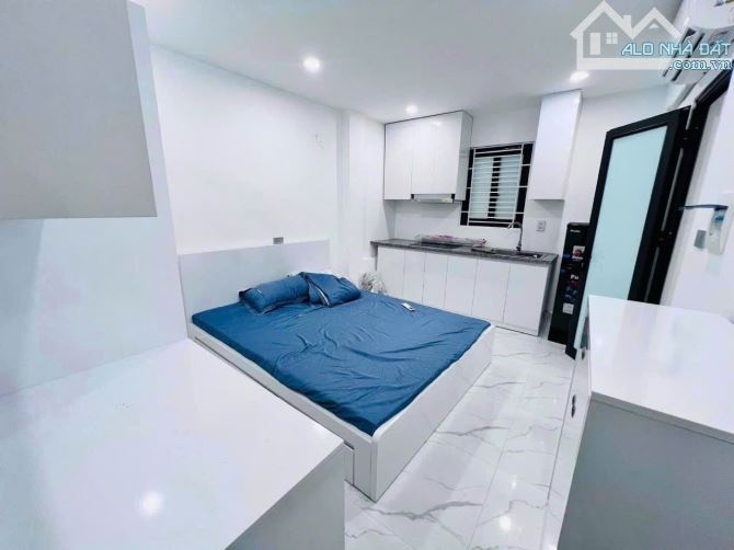 DỊCH VỌNG HẬU - Toà 21CHDV 80m2 6 tầng MT 12.5m full đồ - Thang máy - Đắc địa - 24,5 tỷ - 3