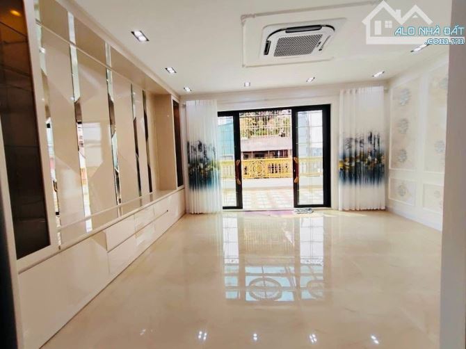 NHÀ MỚI KOONG ĐÔNG QUAN CẦU GIẤY 65M x 6T,Mt 5.5M GIÁ 26.8 TỶ THANG MÁY Ô TÔ NGÕ THÔNG KD - 3