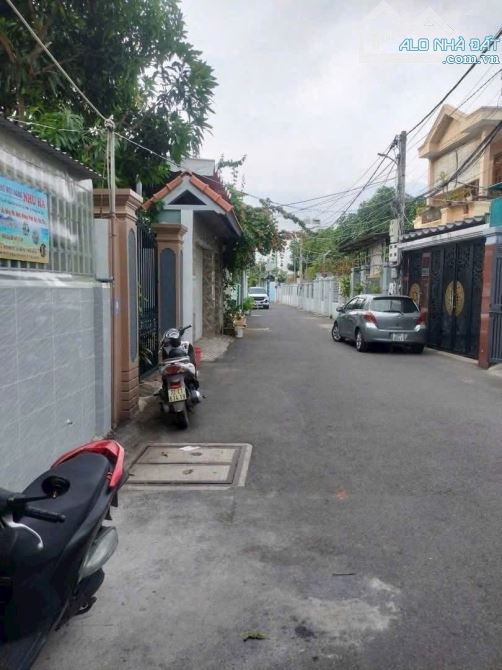 BÁN CĂN GÓC 2 MẶT TIỀN HẺM 5 MÉT HAI Ô TÔ TRÁNH NHAU PHƯỜNG VŨNG TÀU 73m2 GIÁ 6t95 - 3