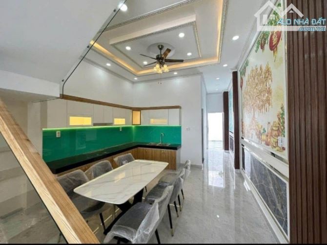 CẦN BÁN GẤP CĂN NHÀ ĐOÀN NGUYỄN TUẤN - SHR - 1,05 TỶ - 3