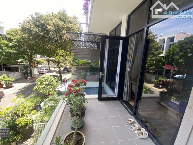 BIỆT THỰ KDC CÁT LÁI - 10,8 tỷ—83m2(5,2*16) —3 tầng - 3
