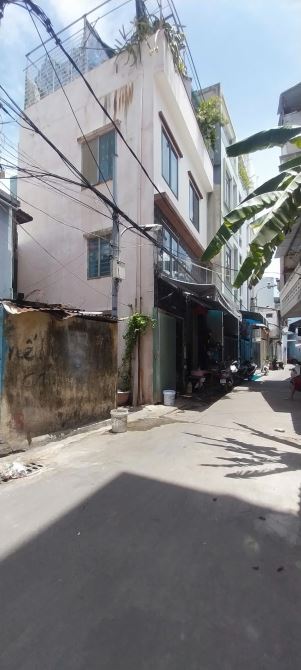 ► Nhà góc Kiệt 4m thẳng thông 50m ra Hùng Vương, 42m2, ngang 5.5m, 3 tầng đúc, 3.xx tỷ - 3
