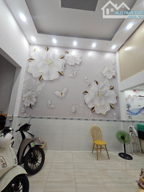 Bán Nhà liên khu 5-6, p. bình tân, HXH thông, DT 52m2(4x12)x2, SHR, chỉ 3.74 tỷ TL - 3