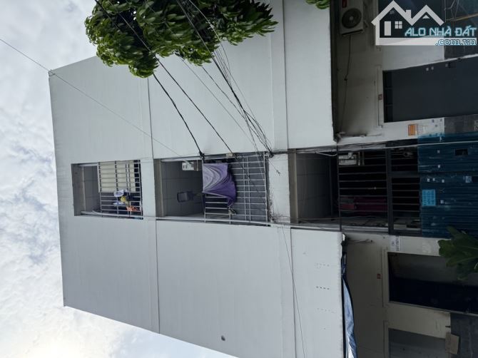 🌸 Đường B3, Tây Thạnh, Tân Phú. DT 8,6 × 18,2. 3 tầng. Giá 15 tỷ TL.  - - 3