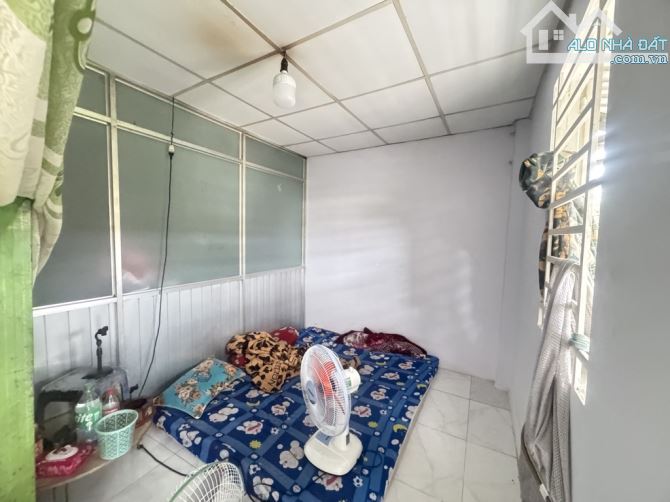 LÊN SÓNG NHÀ GẦN HƯƠNG LỘ 2, LVQ - 4x10.5M - 2 PN - SHR CÔNG NHẬN ĐỦ - BÌNH TÂN - HƠN 2 TỈ - 3