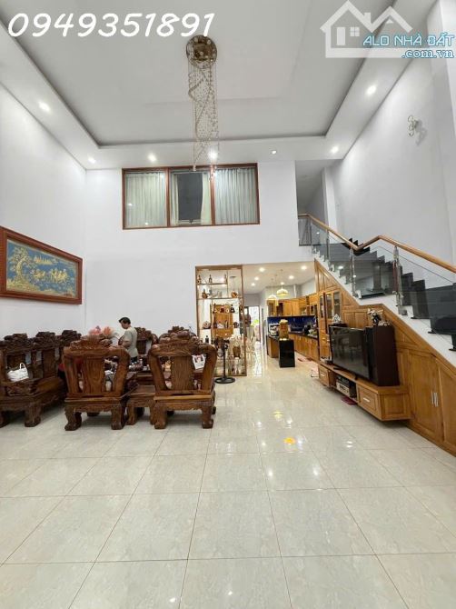 NHÀ HXH LÊ QUANG ĐỊNH 318M2 DÀI 50M 2TẦNG 7PN SHR HOÀN CÔNG ĐỦ GIÁ 21,5TỶ LH  MR TOAN - 3