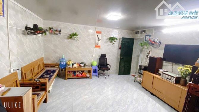 Cho thuê nhà nguyên căn ngõ 338 phố Bạch Đằng, Chương Dương Hoàn Kiếm. DT 45m x 3 tầng, - 3