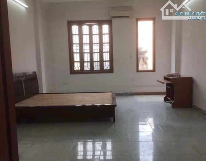 Cho thuê nhà ngõ chùa Hưng Ký, Minh Khai, Hai Bà Trưng. DT 35m x 4 tầng, giá 11tr - 3