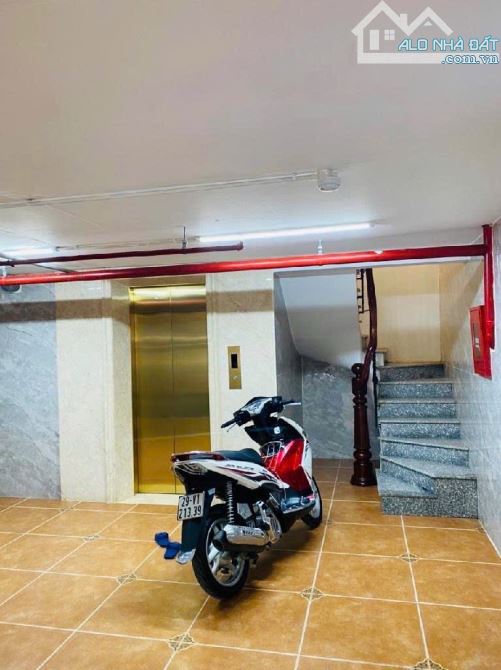 TOÀ NHÀ VĂN PHÒNG KINH DOANH MẶT PHỐ NGUYỄN NGỌC NẠI 100m-8 TẦNG-THANG MÁY - 3