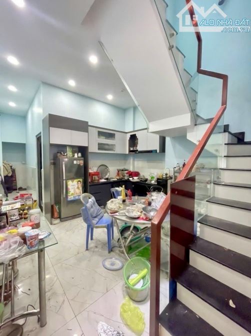 CHỦ NGỘP HẠ 400TR-CHỈ CÒN 5 TỈ 660TR- BÌNH TÂN- DT KHỦNG 5x20-3 TẦNG - HẺM 7M - 4