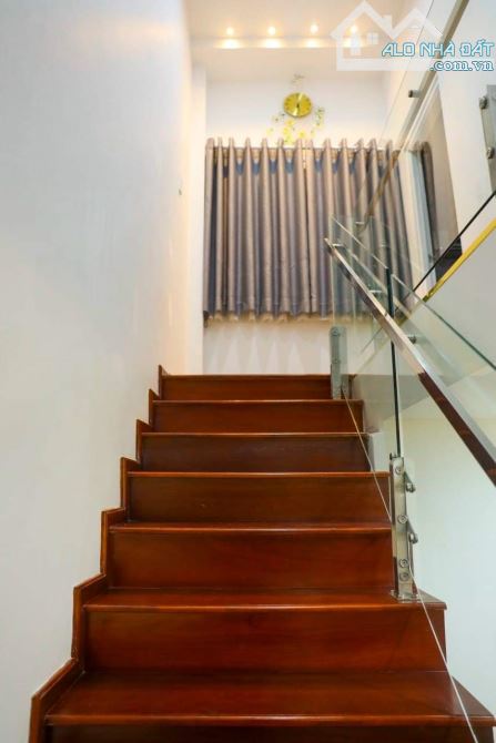Nhà 4 tầng mới xây, hẻm ô tô đậu cửa, gần C/c Sơn Kỳ, 6 tỷ - 4