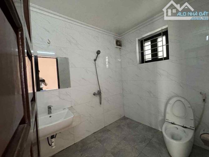 NHÀ PHỐ NGUYỄN KHOÁI, DT54M2, KINH DOANH, NGÕ NÔNG, 4TẦNG, MT RỘNG 6.7M, GIÁ 10TY - 4
