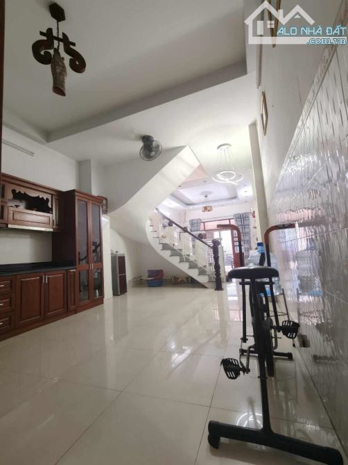 BÙI QUANG LÀ - 3 TẦNG BTCT - 4x15m - GIÁ CHỈ 6.2 TỶ - 4