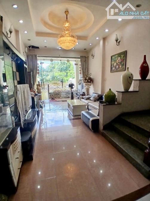 MT ĐƯỜNG SỐ 22 P11 Q6 - GẦN NGAY METRO (4X26) HẦM 4 LẦU - CÓ CHỖ LẮP THANG MÁY-CHỈ NHỈNH 1 - 4