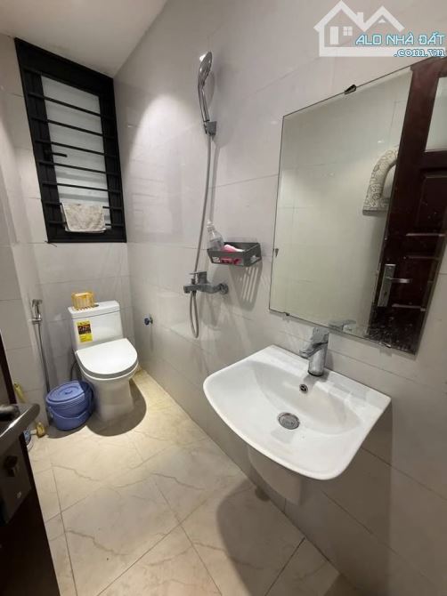Vợ chồng anh Thanh bán nhà 5t,48m tại Trần Phú,HĐ,t/máy,ngõ to chỉ 9t - 4