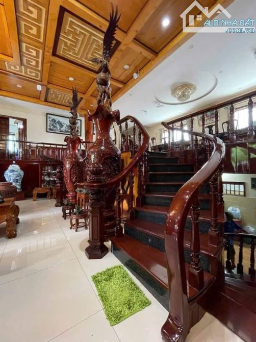 Bán biệt thự gỗ MT Q8 30x31 4 tầng hoàn công, tặng nội thất 40 tỷ, vip nhất khu, 65 tỷ TL - 4