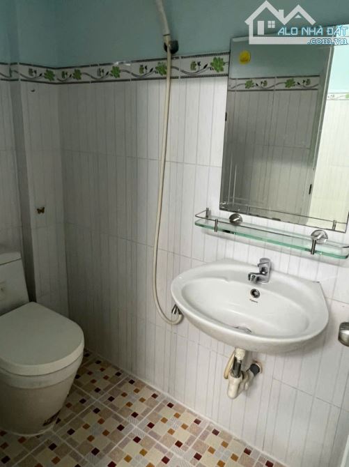 Cho thuê Nhà nguyên căn 4 phòng ngủ dtsd 120m2 gần Gigamall p.Hiệp Bình Chánh - 4