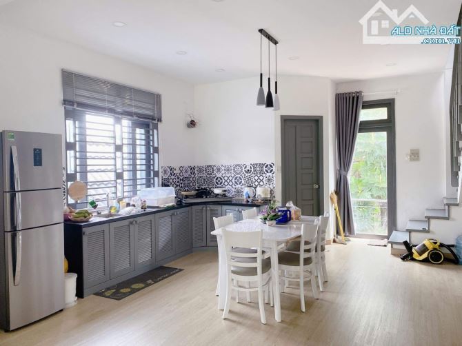Biêt Thư Vườn Nhi Bỉnh Hóc Môn /17 x19 nhỉnh 6 tỷ - 4
