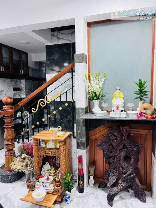 Bán Căn Hộ Dich Vụ Quận 8, 98m² – 6 Tầng , Ngay Tạ Quang Bửu , Chỉ : 18 tỷ - 4