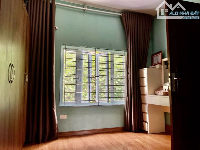 Cho thuê nhà nguyên căn mặt ngõ 87 Láng Hạ, Ba Đình. DT 30m x 4 tầng, giá 13.5tr - 4