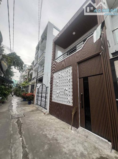 BÁN NHÀ HẺM XE HƠI DƯƠNG BÁ TRẠC QUẬN 8 SÁT HIM LAM QUẬN 7 - 4.2x16m ( nở hậu 4.6) chỉ - 4