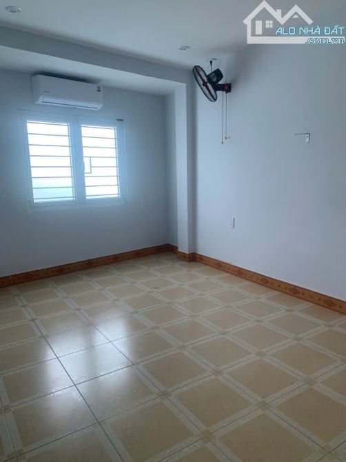 NHÀ 3 TẦNG 3 MÊ 91M2- HAI MẶT KIỆT TRƯỚC SAU- GẦN MẶT TIỀN LÊ QUANG SUNG- THANH KHÊ - 4