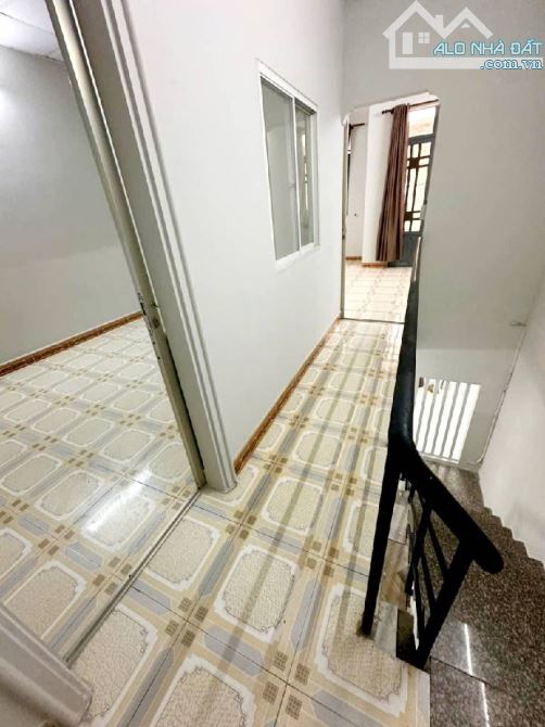Bán nhà khu gần khu Tên Lửa, 5X8M, 2 tầng, Hẻm xe hơi 5m. - 4