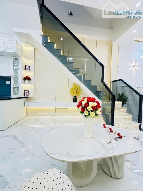 NHÀ 4 TẦNG XÂY MỚI 100%- HẺM XE HƠI ĐỖ CỬA - HẺM THÔNG HUỲNH THỊ ĐỔNG - ĐẦY ĐỦ NỘI THẤT MỚ - 5