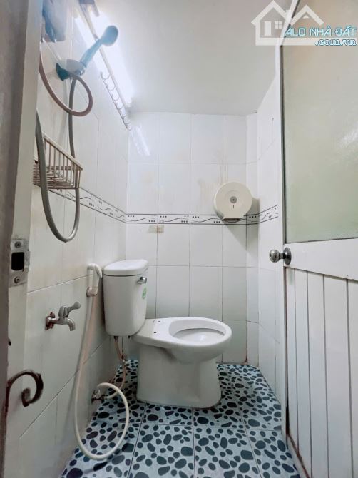 💥KHU PHÂN LÔ ĐỒNG BỘ 2O THƯỚC - HOÀNG DIỆU - NHÀ 3 TẦNG - HẺM 4m ---- CHỈ NHỈNH 4 TY 💲TL - 5