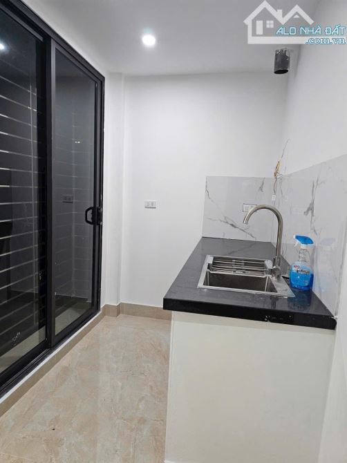 Cho thuê nhà biệt thự liền kề 80m2 KĐT Geleximco Lê Trọng Tấn Giá thuê chỉ 15tr/1 tháng - 5