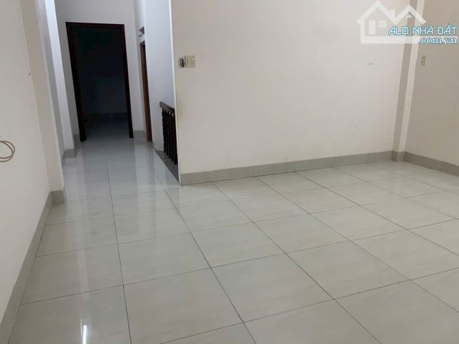 CHO THUÊ NHÀ TRỆT 1 LẦU RỘNG ĐẸP - CẠNH VÒNG XOAY HOÀNG QUỐC VIỆT, NINH KIỀU - 6