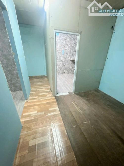 SÁT MẶT TIỀN XE HƠI Q4 DIỆN TÍCH 57 M2 CÓ 70 TRIỆU M2 - 6