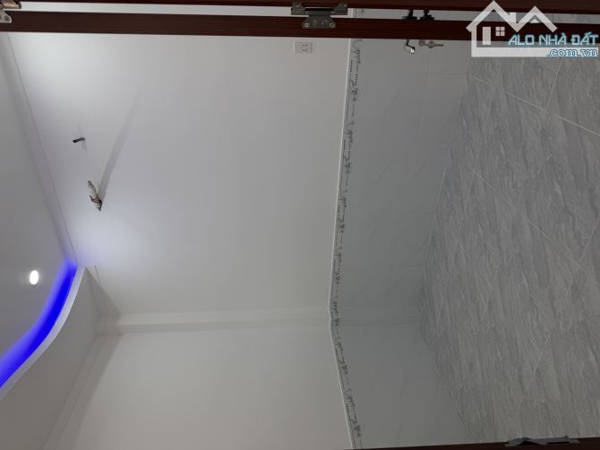 BÁN NHÀ 1TRỆT 1LẦU (HOÀN CÔNG).P. HOÁ AN ( P. BIÊN HÒA MỚI ). DT: 4,5x15=61M2. GIÁ: 3TỶ2 - 6