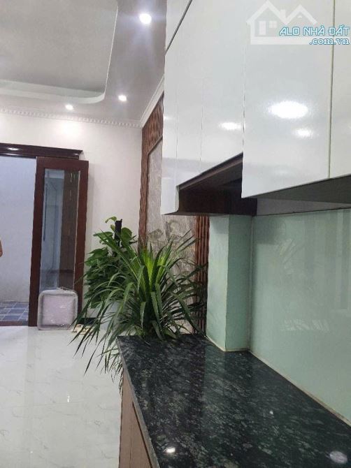 🌟 CƠ HỘI SỞ HỮU NHÀ ĐẸP TRUNG TÂM LONG BIÊN – GIÁ ĐẸP🌟  📍 Vị trí: Ngọc Trì – Long Biên - 6