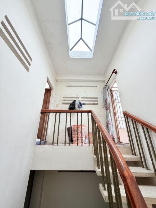 HÀN HẢI NGUYÊN Q11 KẾ QUẬN 10 - HẺM Ô TO CÁCH MT 10M - 44M2 5 TẦNG - 6