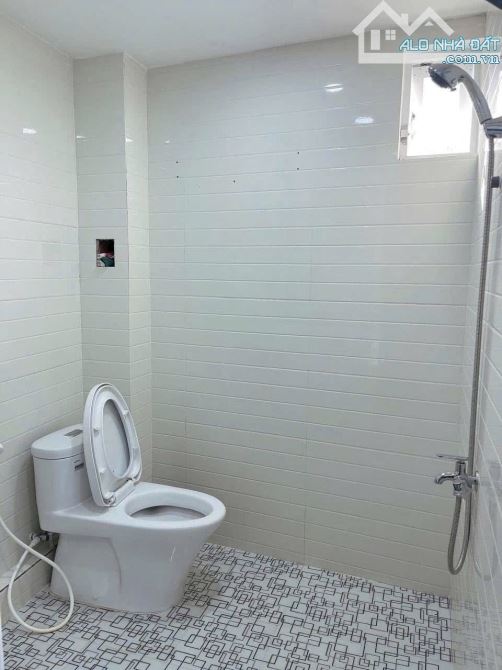 NHÀ BÁN 3 TẤM QUẬN 4 MỚI ĐẸP 1/ KHU VĨNH HỘI GIÁ 3 TỈ 5 RẤT HIẾM SỔ RIÊNG KHU DÂN CƯ - 6
