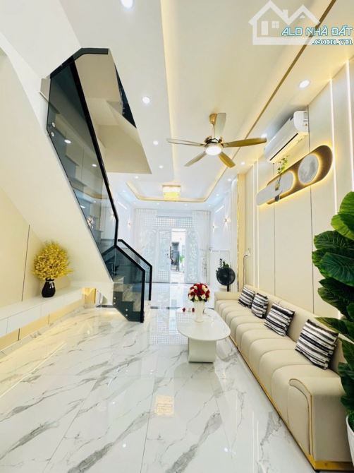 NHÀ 4 TẦNG XÂY MỚI 100%- HẺM XE HƠI ĐỖ CỬA - HẺM THÔNG HUỲNH THỊ ĐỔNG - ĐẦY ĐỦ NỘI THẤT MỚ - 7