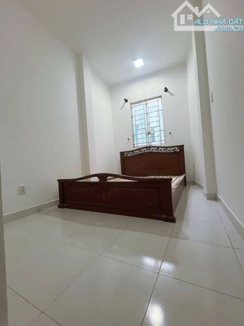 BÁN NHÀ MẶT TIỀN HẺM KINH DOANH 4 TẤM GIÁ 6Tỉ KHU DÂN CƯ GẦN CHỢ 200 XÓM CHIẾU - 7