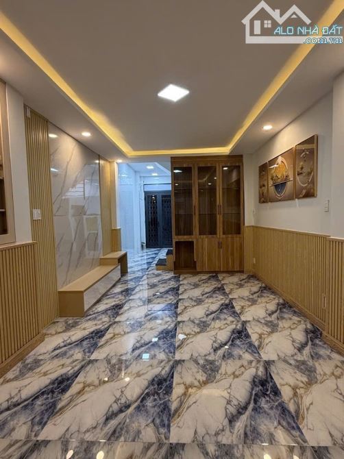 BÁN NHÀ ĐẸP 3 TẦNG BTCT – 2 MẶT HẺM DƯƠNG BÁ TRẠC, QUẬN 8 - 8