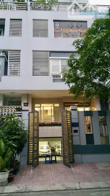 V.IP BTHƯ MINI . 4TÂNG BTCT. 120M2 (120M2) SỔ VUÔNG. 5PN . 6WC . FULL NỘI THẤT . - 8