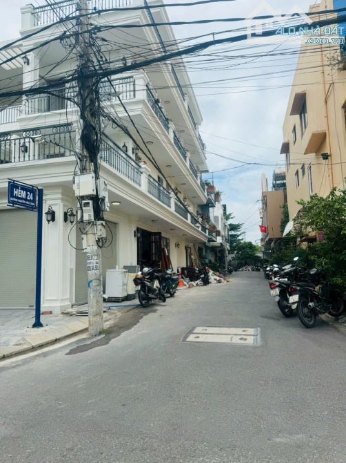 Cần Bán Nhà Hẻm Oto Huyền Trân Công Chúa 93M2 Ngang Hơn 5m - Giá: 8Tỷ ( có bớt )